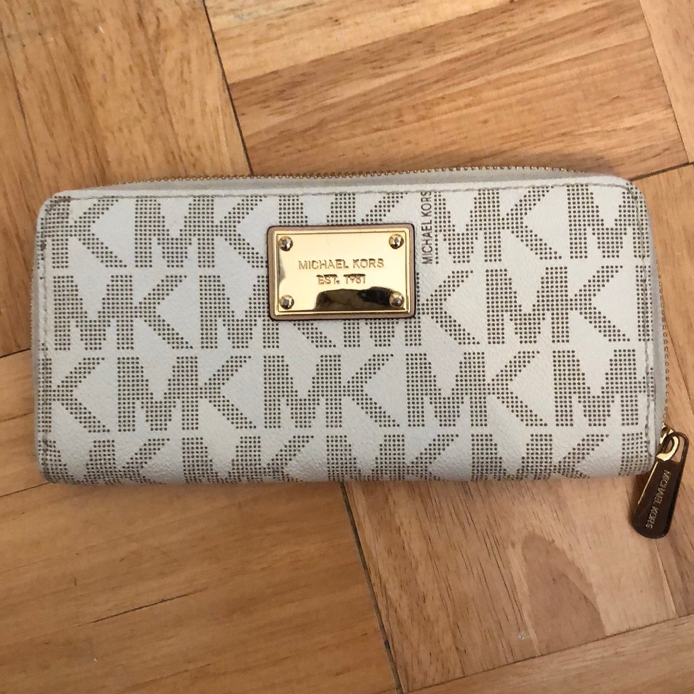 MK wallet